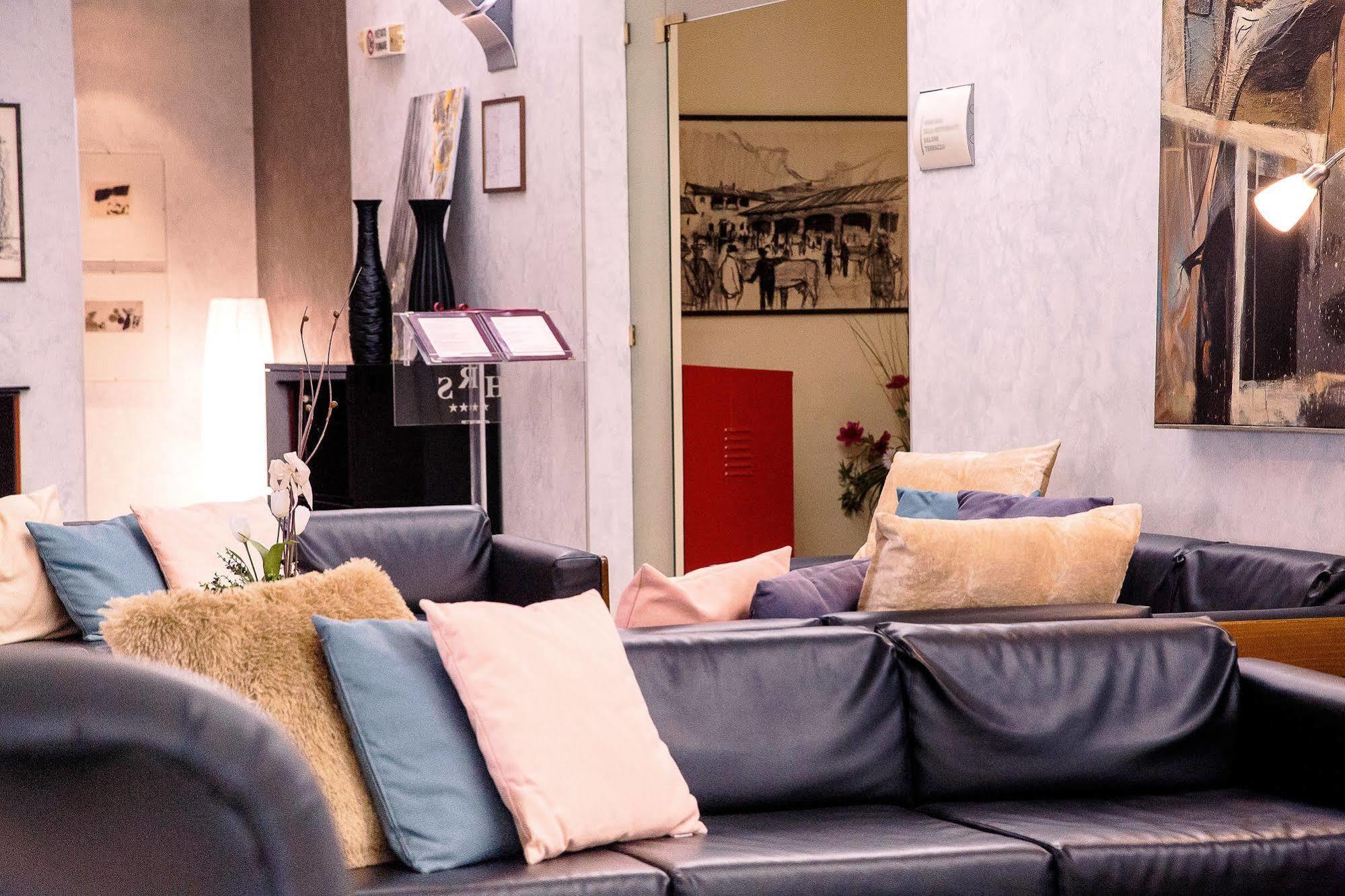 Hotel Salera アスティ エクステリア 写真