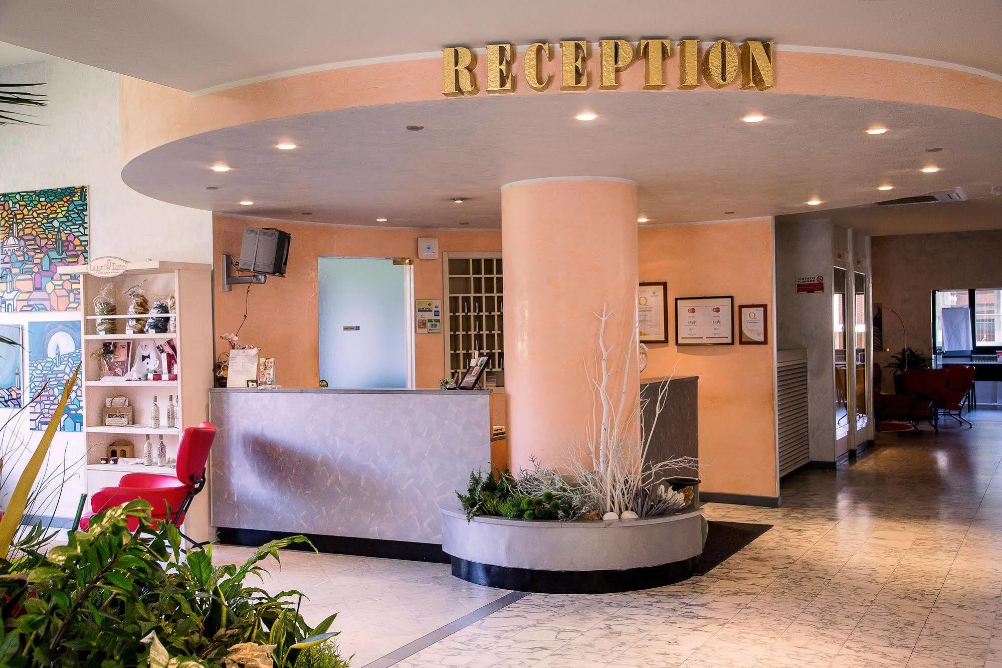 Hotel Salera アスティ エクステリア 写真
